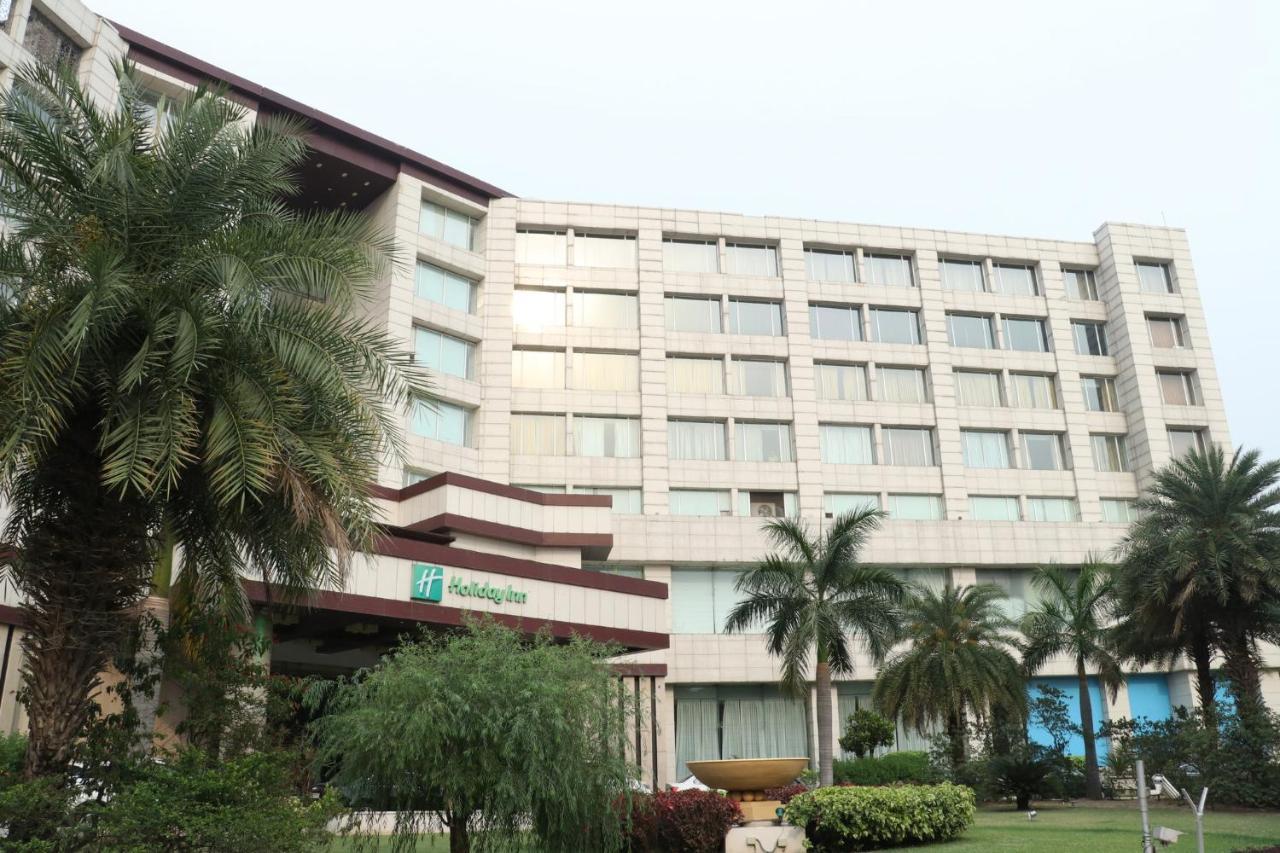 Holiday Inn Chandigarh Panchkula Exterior foto Holiday Inn, New Delhi