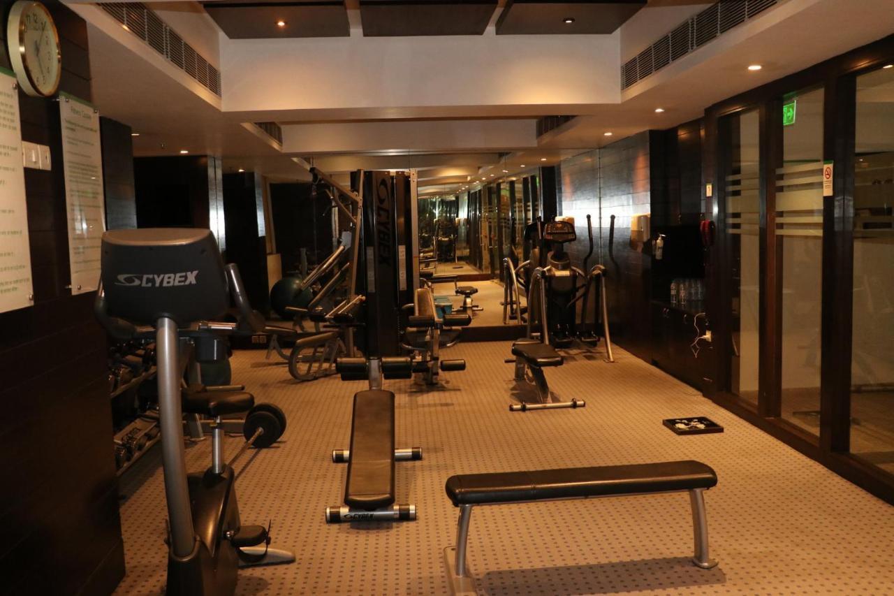 Holiday Inn Chandigarh Panchkula Exterior foto The gym at the Taj Mahal Palace