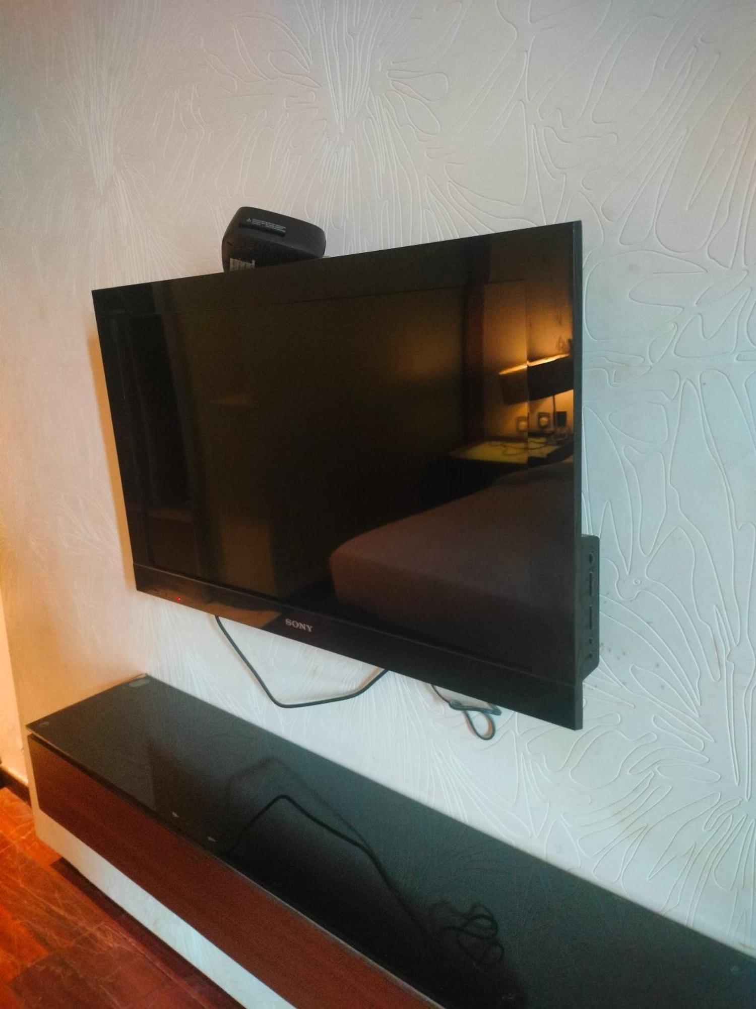 Holiday Inn Chandigarh Panchkula Exterior foto A wall-mounted television